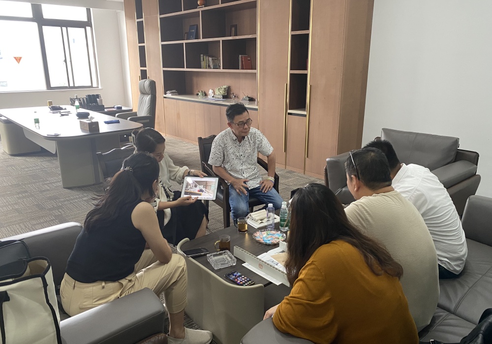 客戶來公司考察