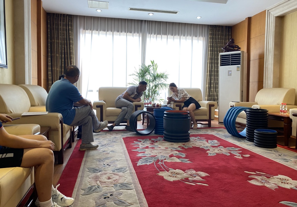 客戶來公司考察